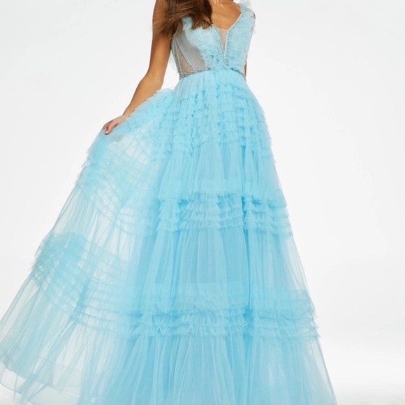 Ashley Lauren Dresses & Skirts - Ashley Lauren Style #11142